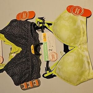 Bundle‎ Of Girls Bralette/ T-Shirt Bra Size L / 34